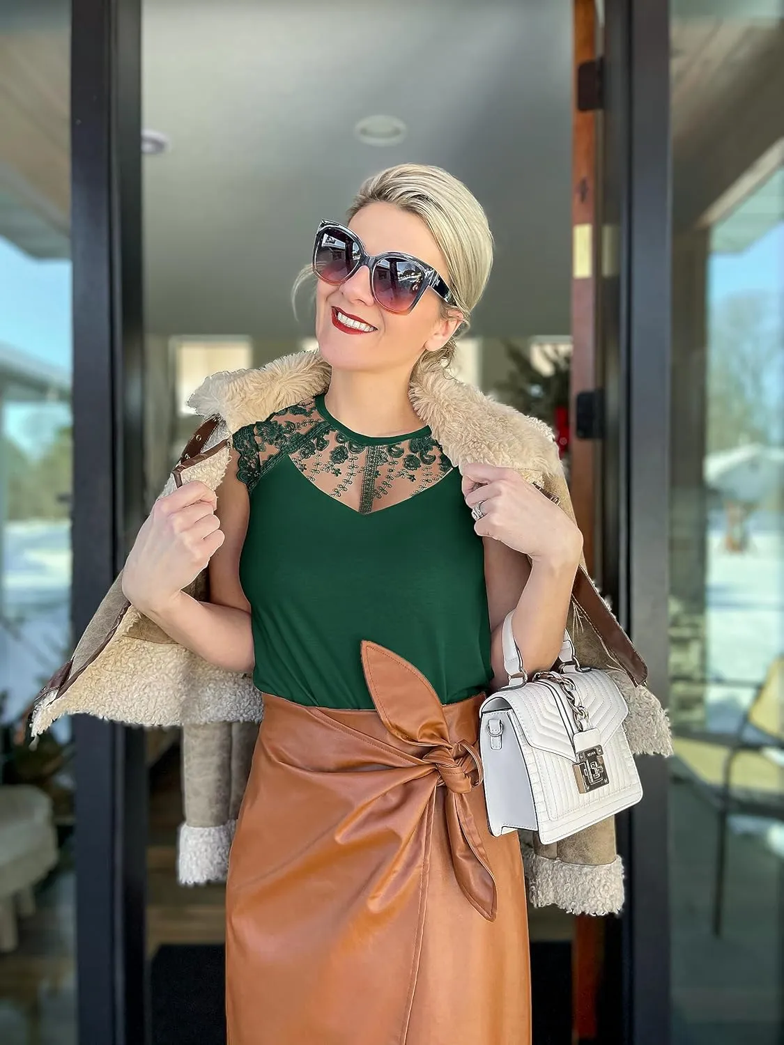 MIHOLL Women's Sleeveless Tops Lace Floral Casual Loose Blouses Tank Shirts