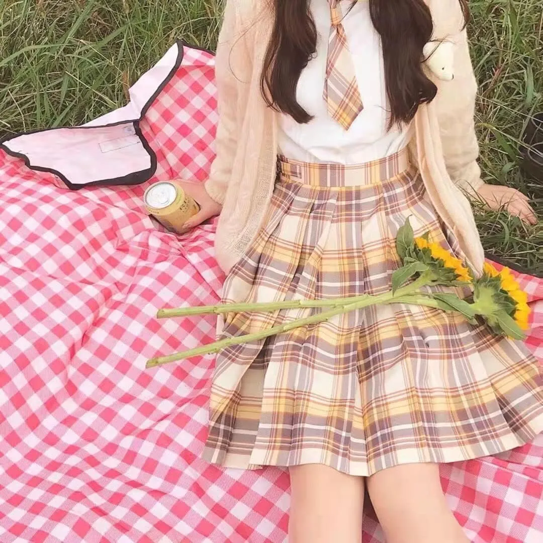 Women's College Style JK Plaid Pleated Skirt School Cheerleading Mini Skirt Sports Tennis Skirt Send Bow Tie