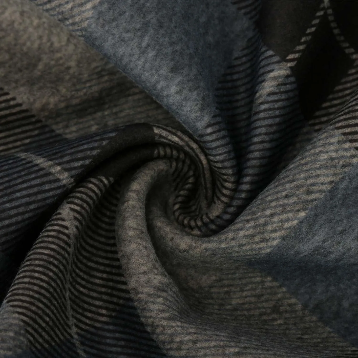 Women's Retro Woolen Plaid Skirt Winter Fall Warm High Waisted Maxi Skirt A line Flared Pleated Tartan Skirts